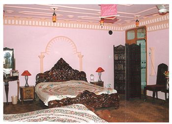 Hotel Zahgeer Continental Гульмарг Екстер'єр фото